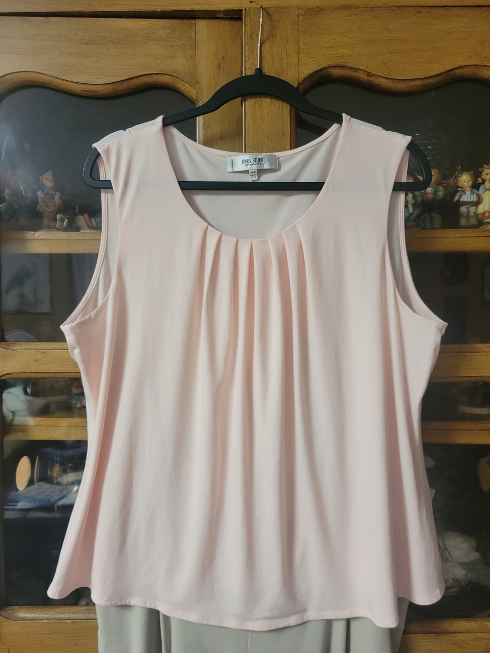 Jones Studio Separates Sleeveless Blush Pink Pleated Shell Blouse | Women's Plus